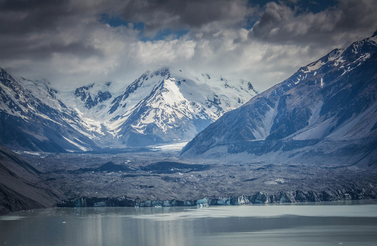 Blue Lakes and Tasman Glacier walks: Aoraki/Mount Cook tracks and walks