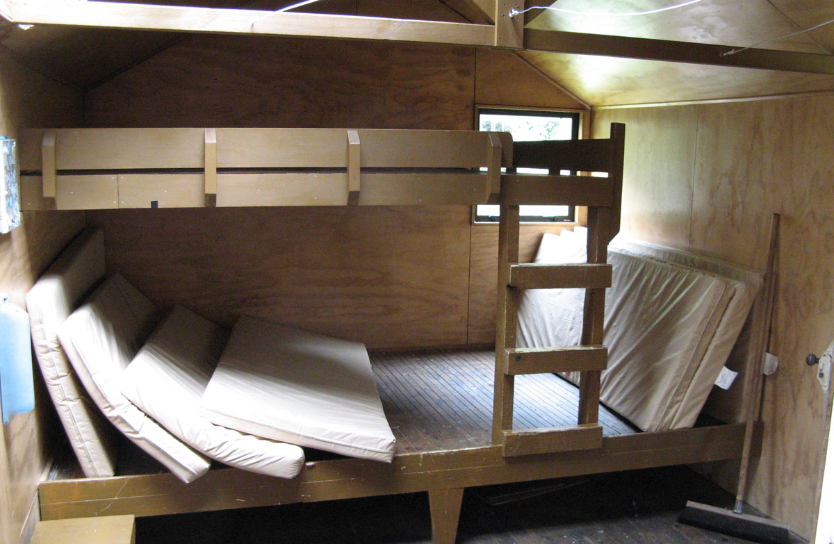 Iron Gate Hut Ruahine Forest Park, Manawatu region