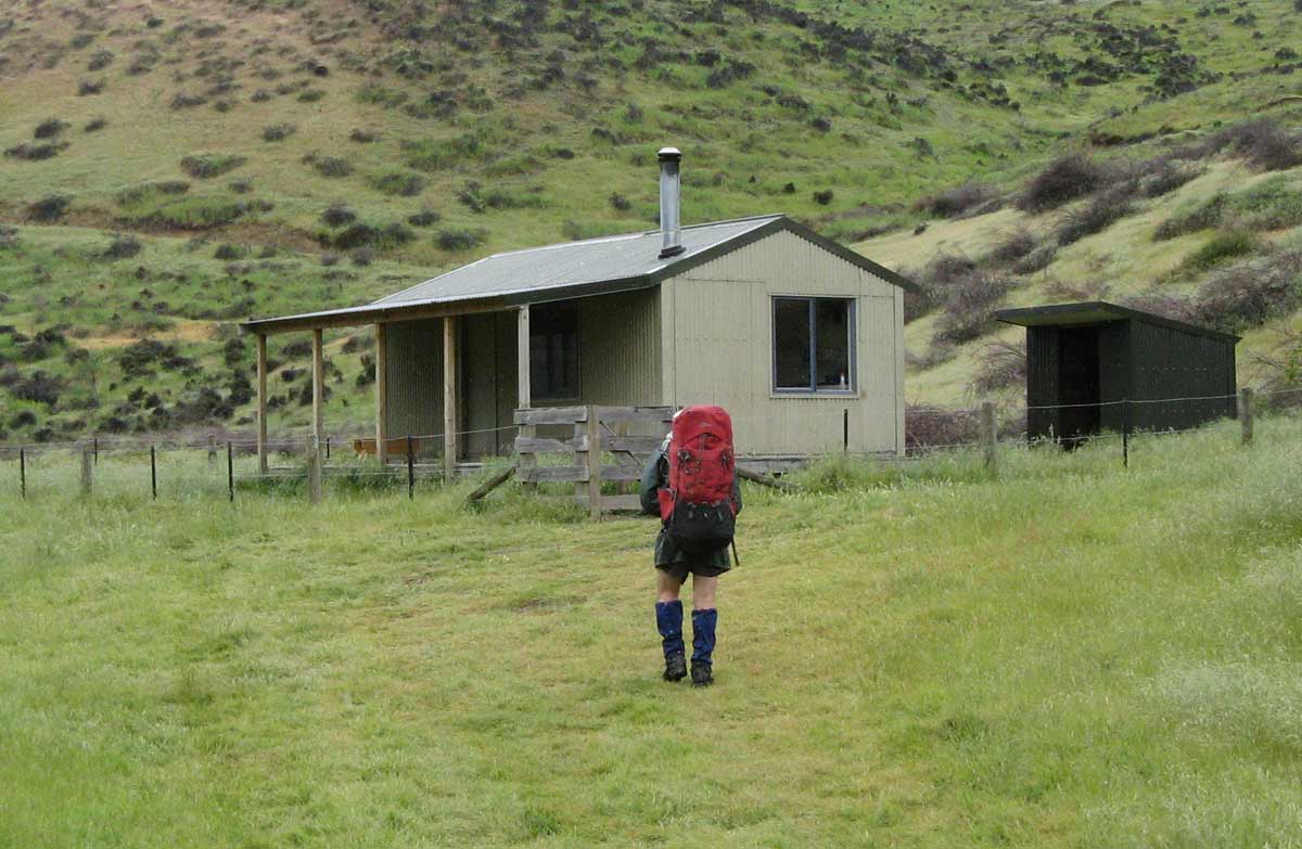 Forbes Hut Ka Whata Tu o Rakihouia Conservation Park, Marlborough region