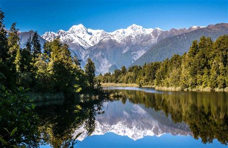 Lake Matheson Walk: Cermin Alam yang Memukau di Selandia Baru