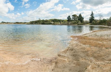 Lake Rerewhakaaitu Recreation Reserve: Places to go in the Bay of ...