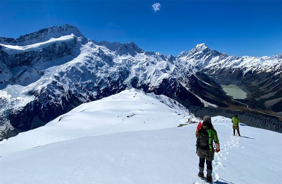 Winter conditions on the Mueller Hut Route