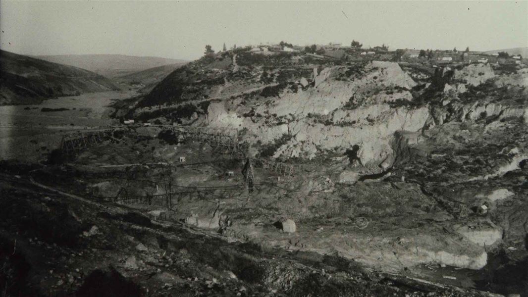 Historic goldmines, Gabriels Gully. 