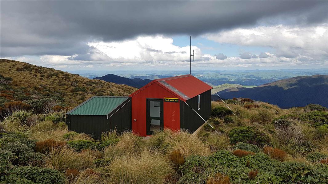 Cattle Ridge Hut. 