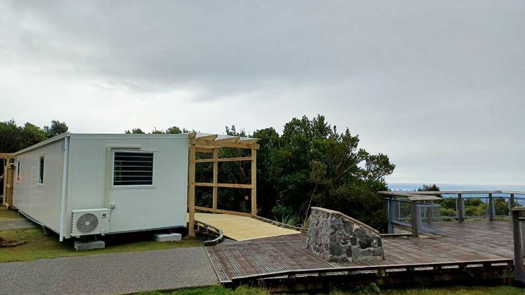 Temporary visitor centre portacom and  lookout. 