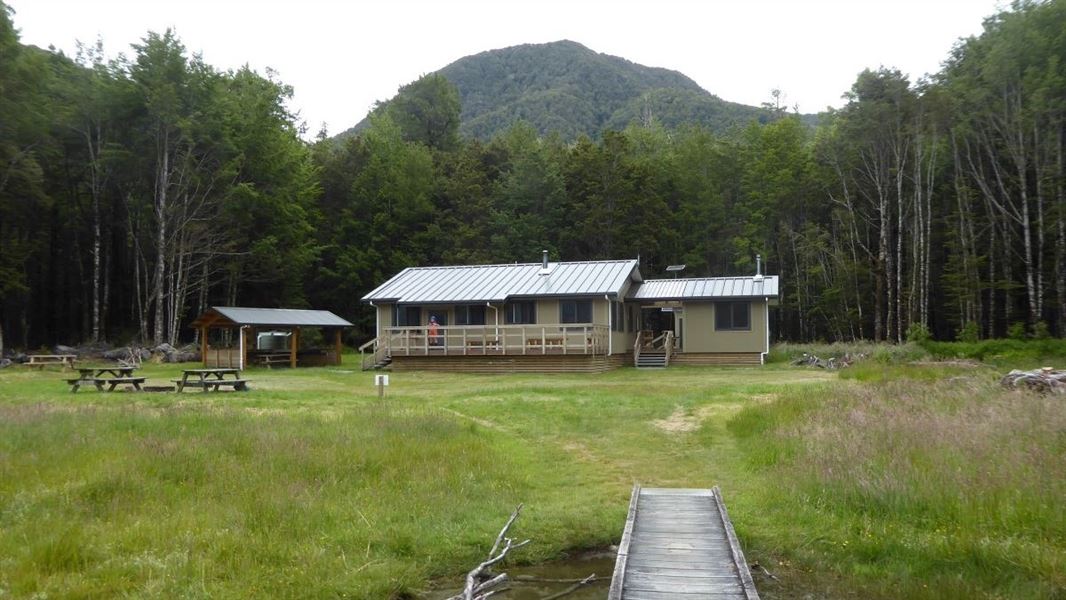 Lanke Daniell Hut, shelter and campsite.