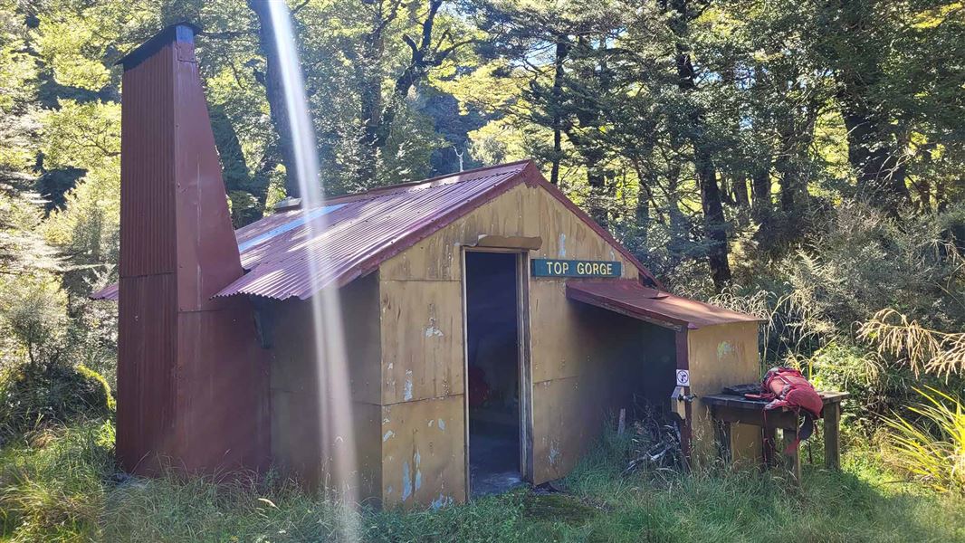 Top Gorge Hut 