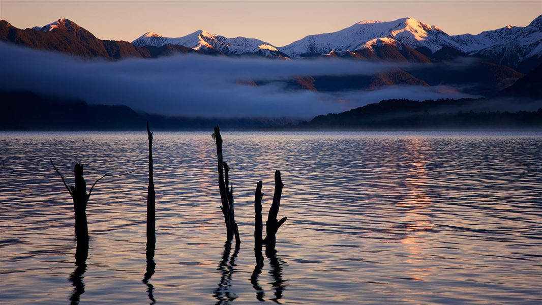 Lake Monowai at dusk