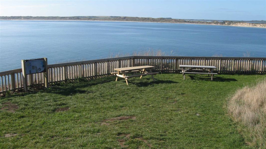 View from the Tikitiki Scenic Stroll. 