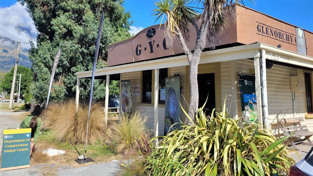 Temporary visitor centre in Glenorchy. 
