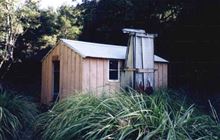 Lower Matakuhia Hut, hut in East Coast